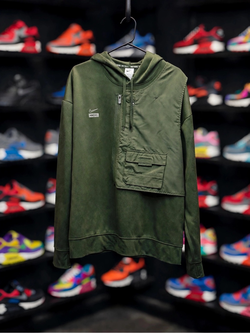 Nike F.C Dri-FIT Pullover Hoodie CARBON GREEN/REFLECTIVE SILVER